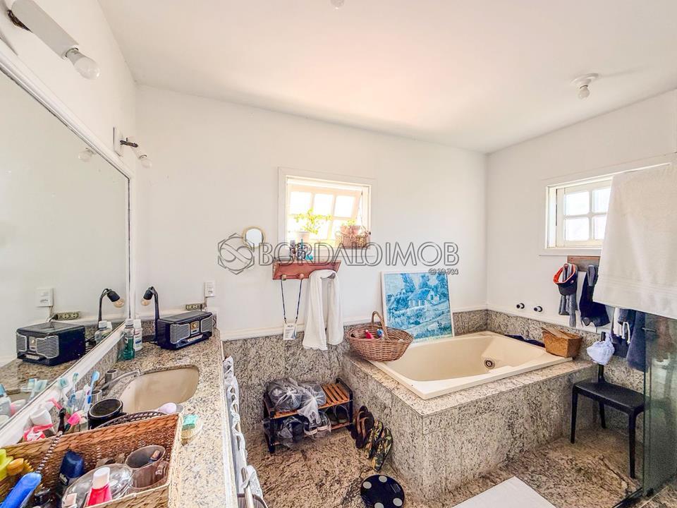 Image Property